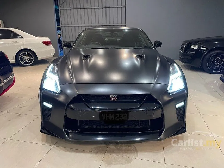 2014 Nissan GT-R Premium Edition Coupe