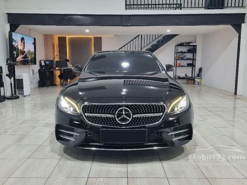 2017 Mercedes-Benz E300 AMG Line Sedan