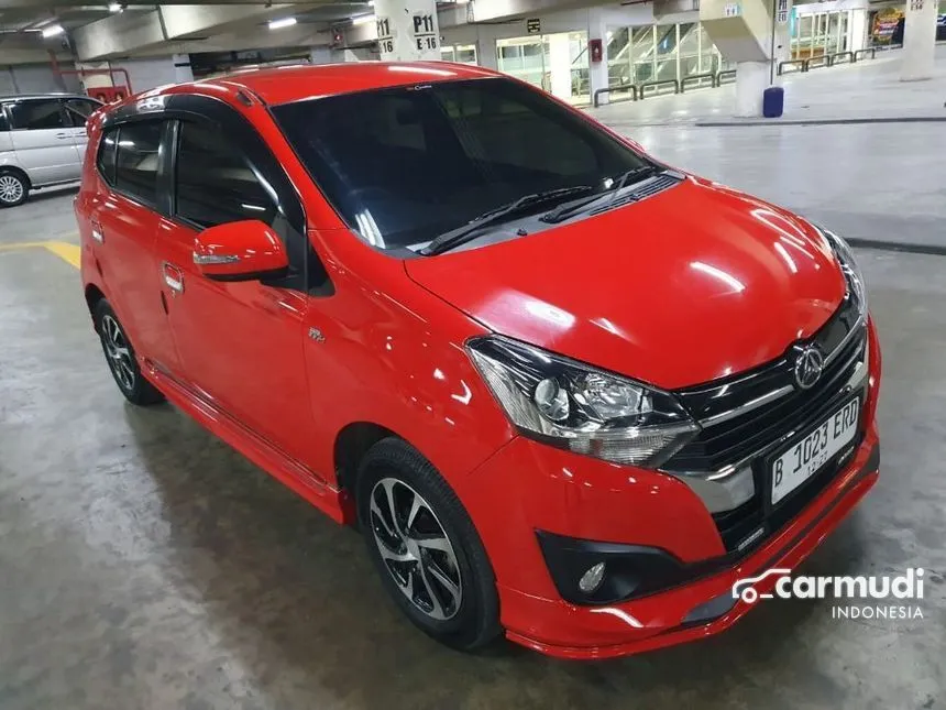 2017 Daihatsu Ayla R Deluxe Hatchback