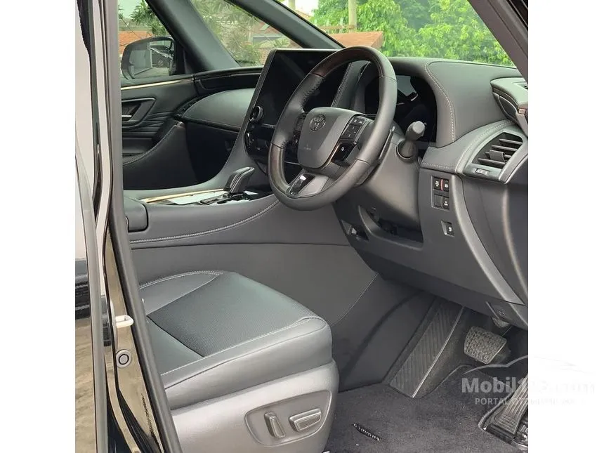 2026 Toyota Alphard HEV (Non Premium Color) MPV