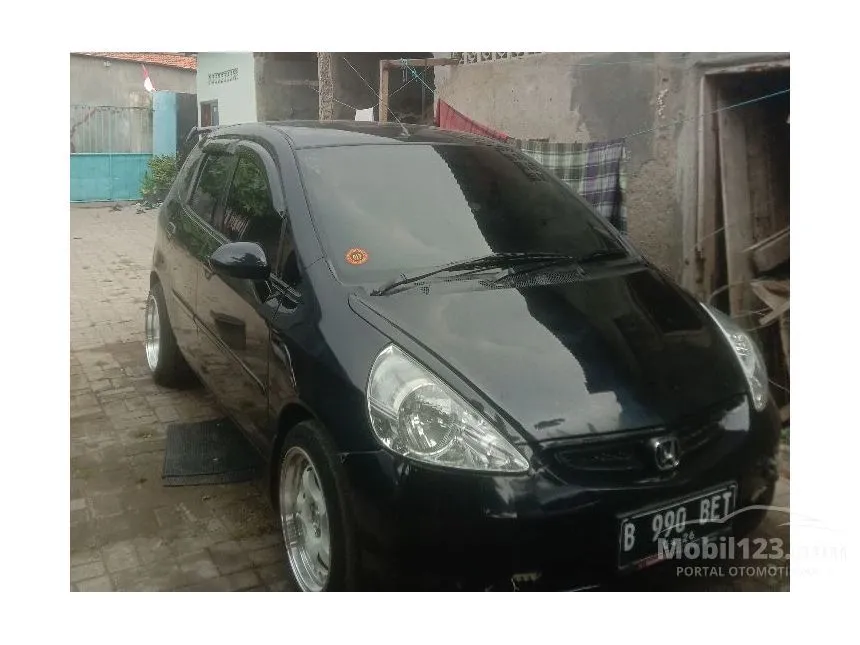 Jual Mobil Honda Jazz 2004 i