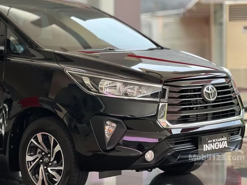 Jual Mobil Toyota Kijang Innova 2025 G 2.4 di Banten Automatic MPV Hitam Rp 315.000.000