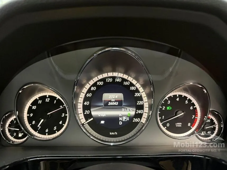 2013 Mercedes-Benz E300 Avantgarde AMG Sedan