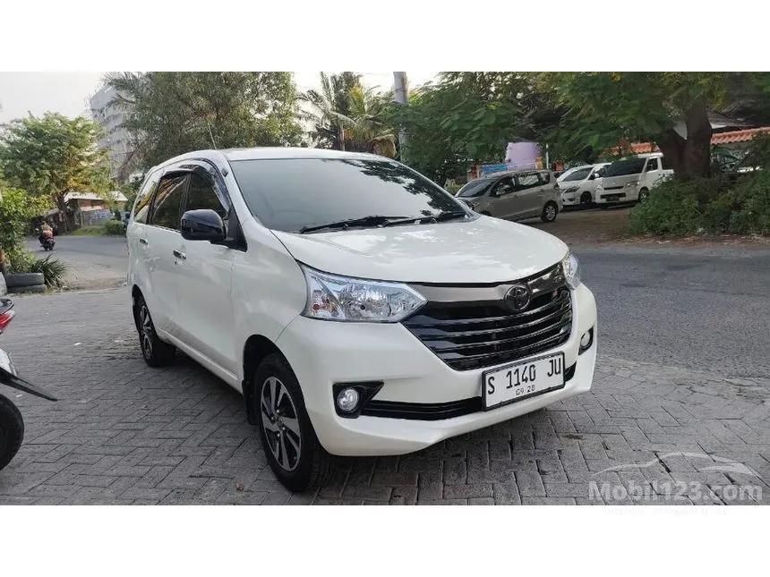 Jual Mobil Toyota Avanza 2018 E 1.3 di Jawa Timur Automatic MPV Putih Rp 142.000.000