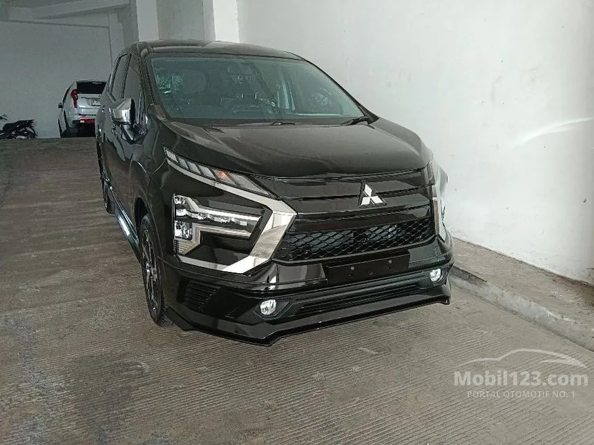Jual Mobil Mitsubishi Xpander 2024 Ultimate 1.5 di Jawa Barat Automatic MPV Hitam Rp 297.000.000