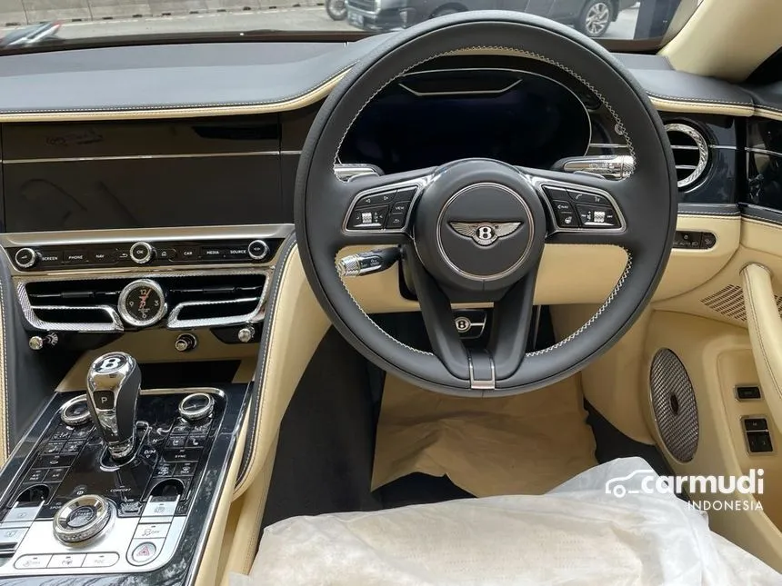 2021 Bentley Flying Spur V8 Sedan