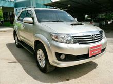 2013 Toyota Fortuner 3.0 (ปี 12-15) V SUV Automatic