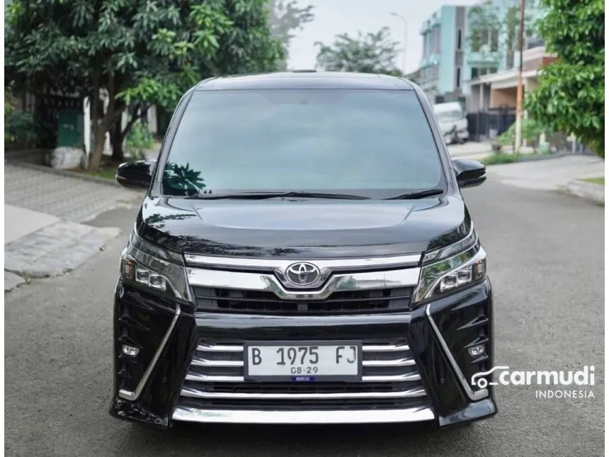 2019 Toyota Voxy MPV