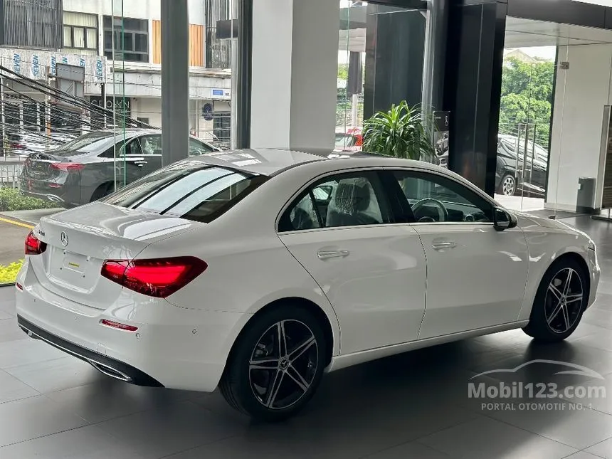 2024 Mercedes-Benz A200 Progressive Line Sedan