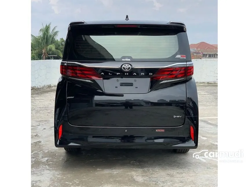 2024 Toyota Alphard HEV MPV