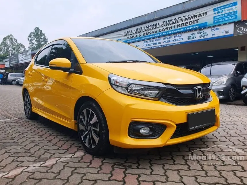 Jual Mobil Honda Brio 2022 RS 1.2 di Banten Automatic Hatchback Kuning Rp 177.500.000