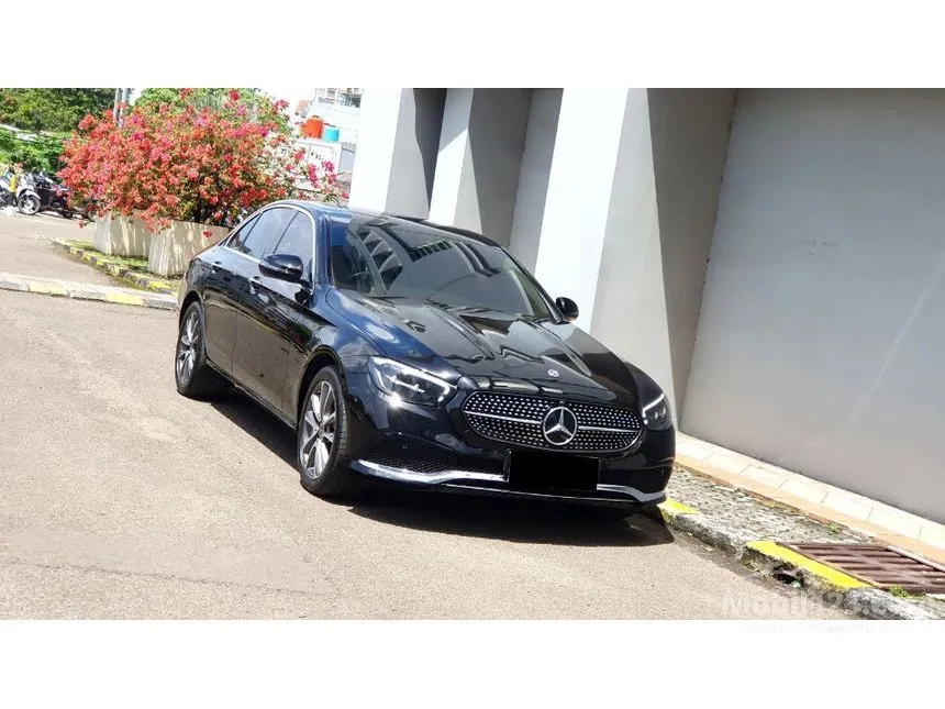 2022 Mercedes-Benz E200 Avantgarde Sedan