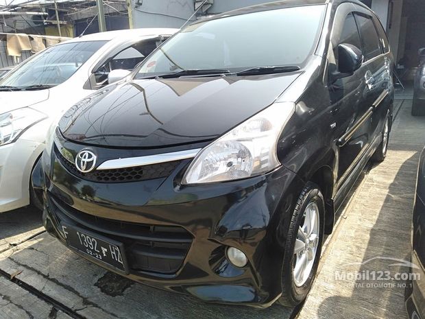 Toyota Avanza Mobil bekas dijual di Bogor Jawa-barat 