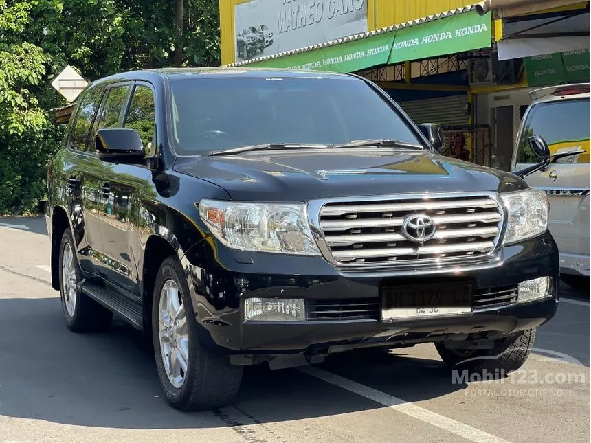 2010 Toyota Land Cruiser 200 Full spec SUV