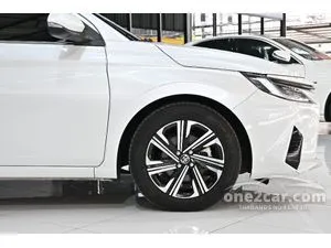 2024 Toyota Yaris Ativ 1.2 Premium Sedan
