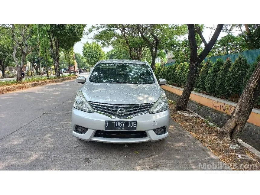 Jual Mobil Nissan Grand Livina 2015 SV 1.5 di Jawa Barat Automatic MPV Silver Rp 100.000.000