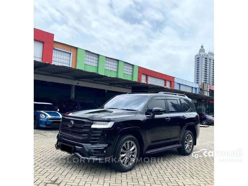 2024 Toyota Land Cruiser 300 VX-R SUV