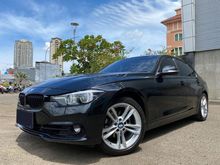 2019 BMW 320i 2.0 Sport Shadow Edition Sedan F30 New Profile Black On Black TDP150JT Kondisi Super Mulus Like New Harga Miring