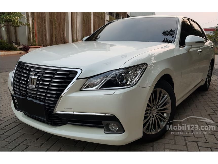 Jual Mobil  Toyota  Crown  2013 Royal  Saloon  3 0 di DKI 