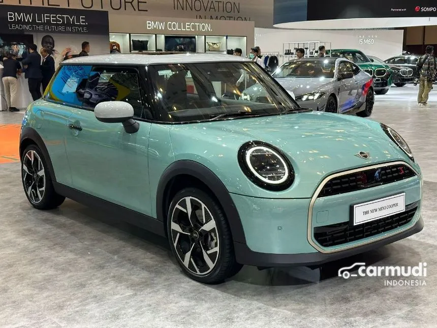 2025 MINI Cooper S 3 Door Hatchback