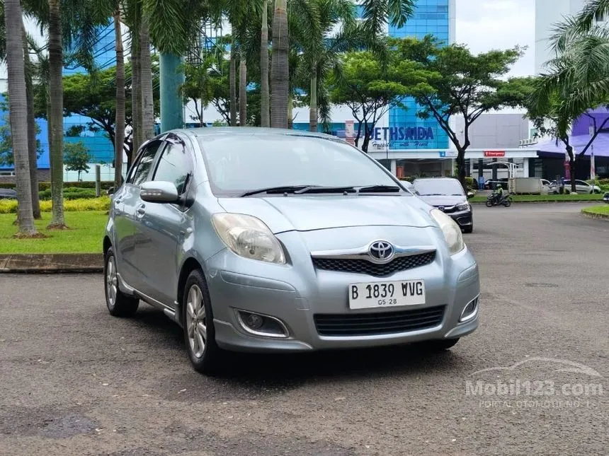 Jual Mobil Toyota Yaris 2011 E 1.5 di DKI Jakarta Automatic Hatchback Silver Rp 105.000.000