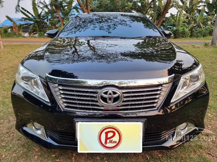 2014 Toyota Camry V Sedan