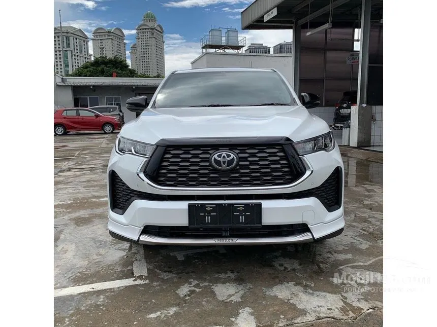 Jual Mobil Toyota Kijang Innova Zenix 2024 Modellista V HV 2.0 di Banten Automatic Wagon Putih Rp 534.600.000