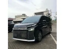 2025 Toyota Voxy 2.0 (Premium Color) MPV ( DP MINIM, GEBYAR PROMO MEI )