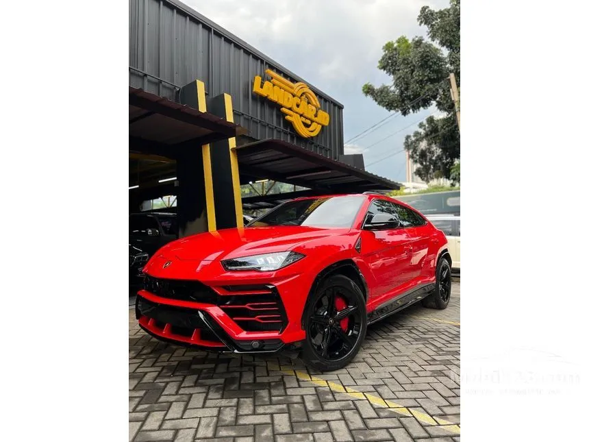 Jual Mobil Lamborghini Urus 2018 4.0 di Banten Automatic Wagon Merah Rp 8.900.000.000