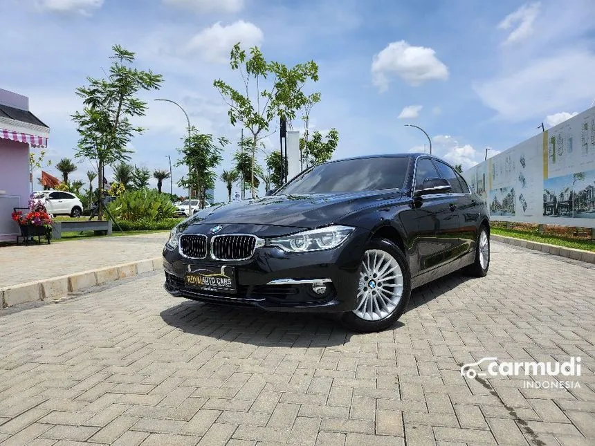 Jual Mobil BMW 320i 2018 Luxury 2.0 di DKI Jakarta Automatic Sedan Hitam Rp 363.000.000