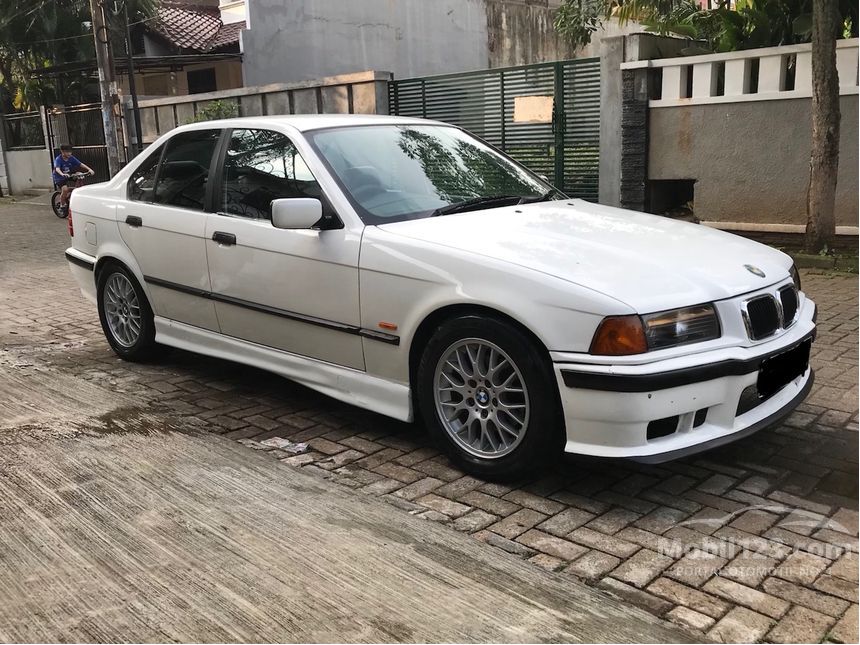 Jual Mobil  BMW  323i 1997 E36 2 5 Manual 2 5 di DKI Jakarta 