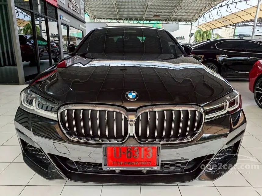 2022 BMW 530e M Sport Sedan