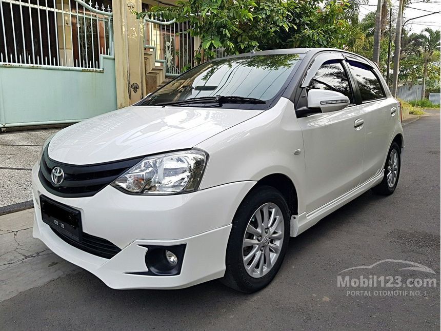 Jual Mobil  Toyota  Etios  Valco 2013  G 1 2 di Jawa Timur 