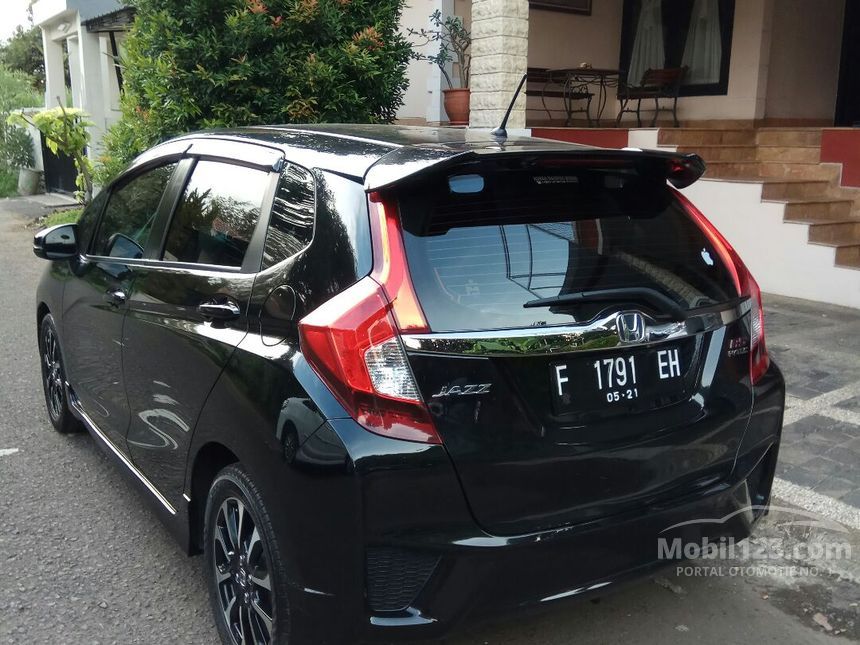 Jual Mobil  Honda  Jazz  2021 RS  1 5 di Jawa Barat Automatic 