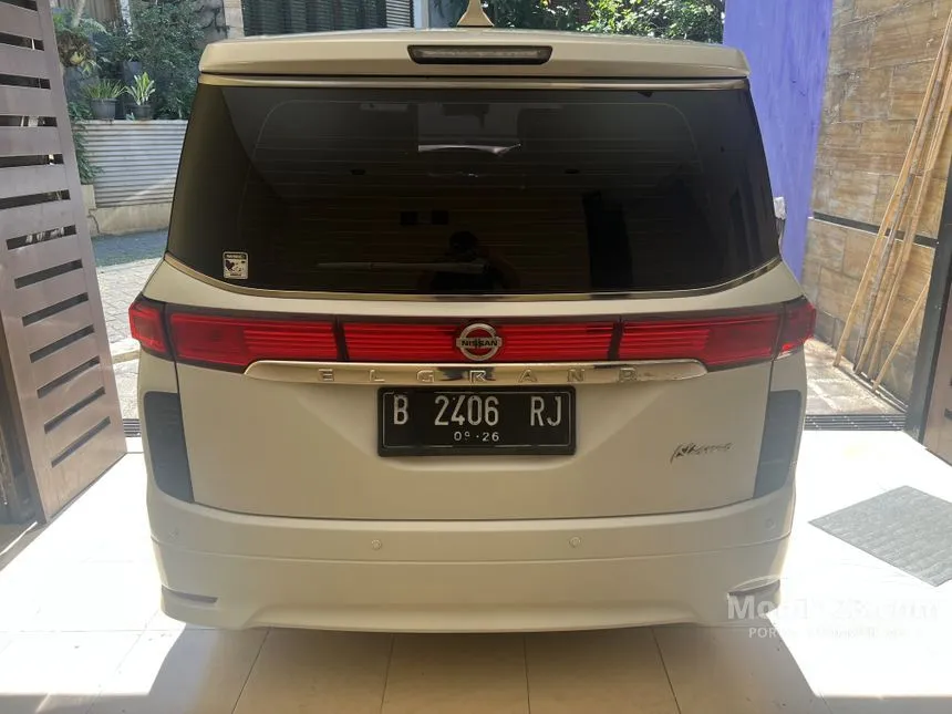 2011 Nissan Elgrand Highway Star MPV