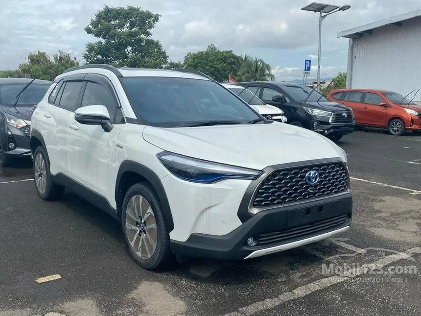 Jual Mobil Toyota Corolla Cross 2023 Hybrid 1.8 di Jawa Barat Automatic Wagon Putih Rp 503.000.000