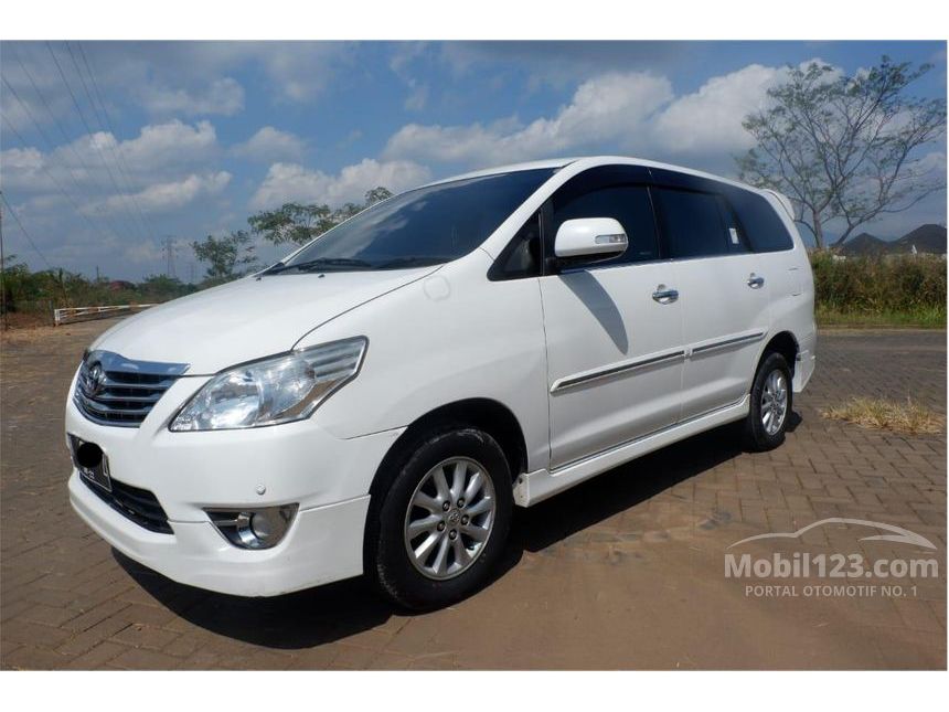 Jual Mobil  Toyota  Kijang  Innova  2013 V  Luxury  2 0 di Jawa 