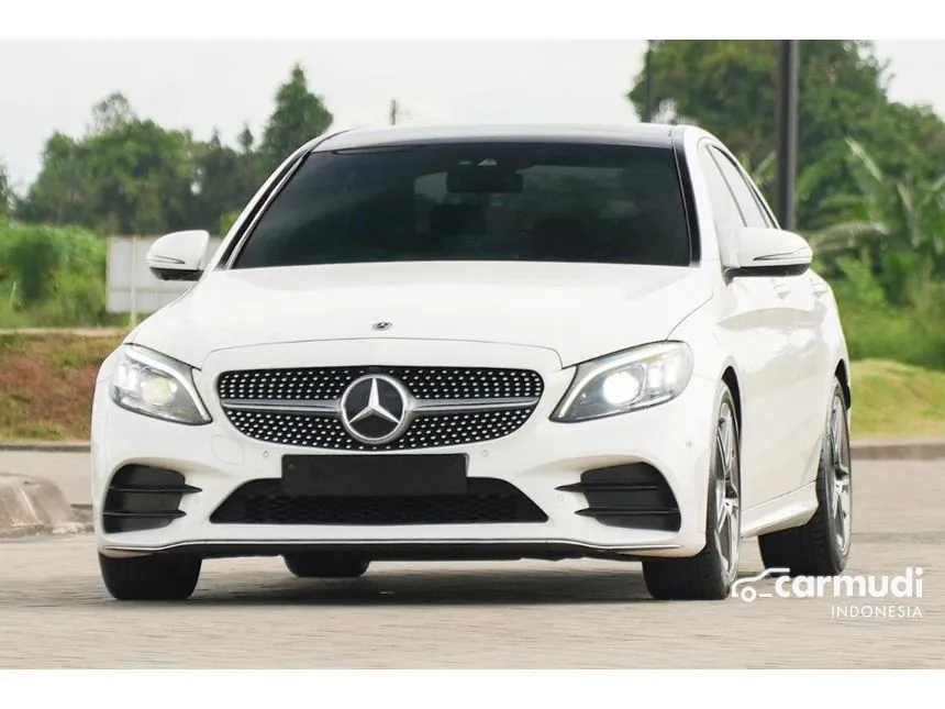 2019 Mercedes-Benz C300 AMG Line Sedan
