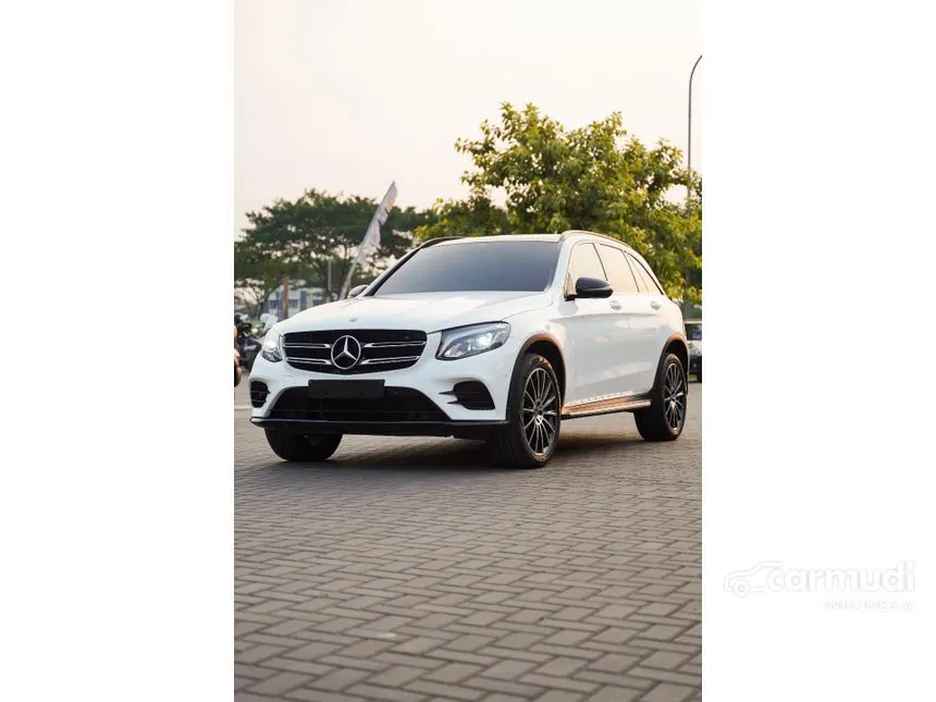 2020 Mercedes-Benz GLC200 AMG Line SUV