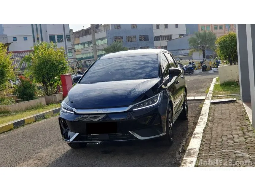 2024 BYD M6 Standard 7 Seater MPV