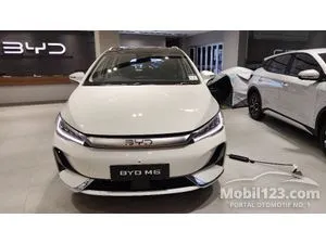 2025 BYD M6 Superior 7 Seater MPV