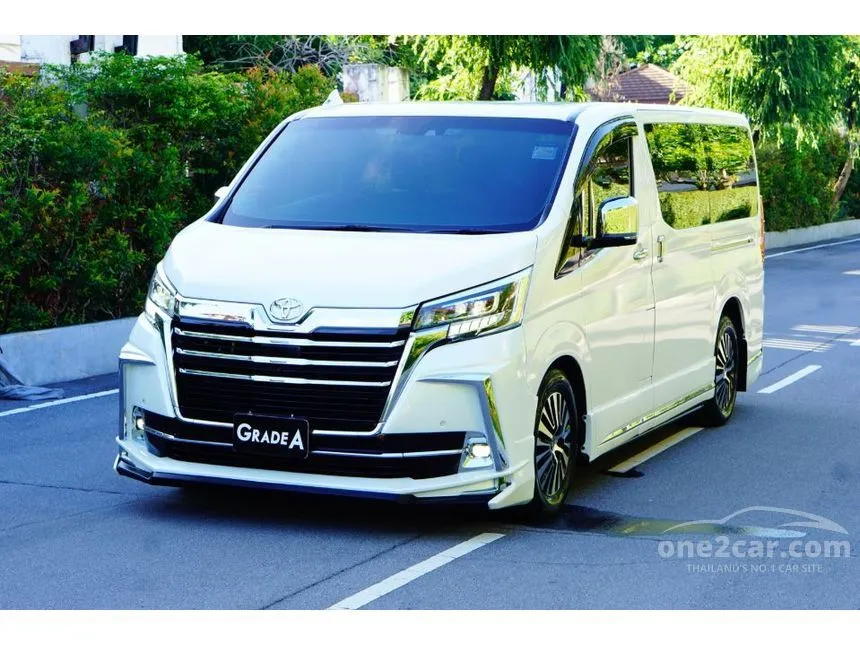 2020 Toyota Majesty Grande Van