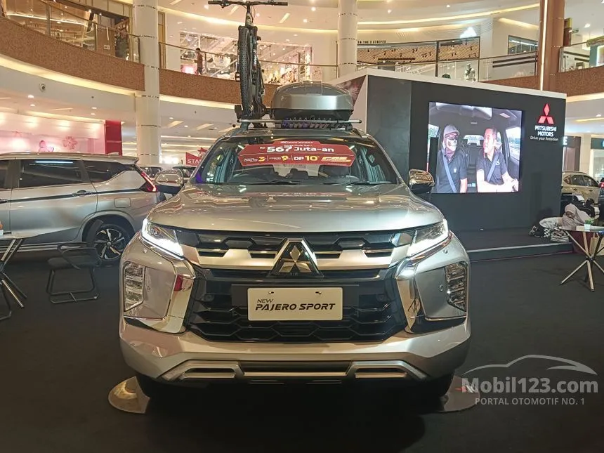 Jual Mobil Mitsubishi Pajero Sport 2024 Dakar Ultimate 2.4 di Jawa Barat Automatic SUV Silver Rp 655.000.000