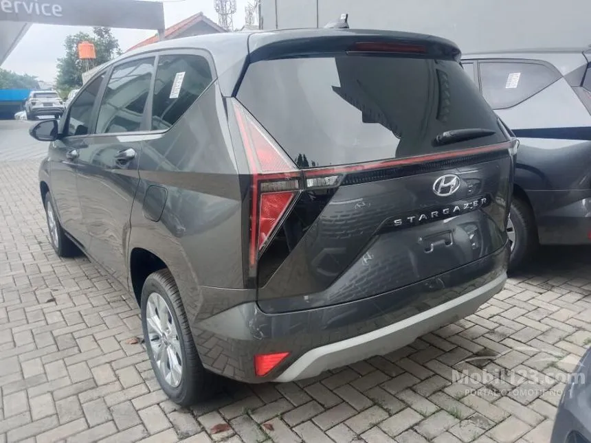 Jual Mobil Hyundai Stargazer 2024 Prime 1.5 di Jawa Barat Automatic Wagon Abu
