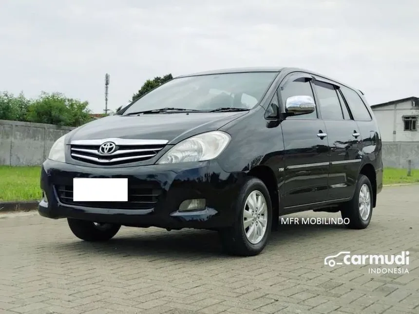 2010 Toyota Kijang Innova V MPV