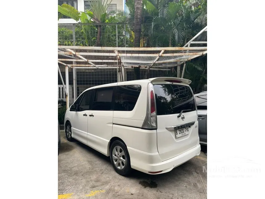 2013 Nissan Serena Highway Star MPV