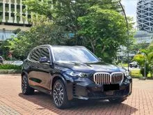 2024 BMW X5 3.0 xDrive40i xLine SUVXLine 3 row Seater, Hitam, ODO 9K, Genap