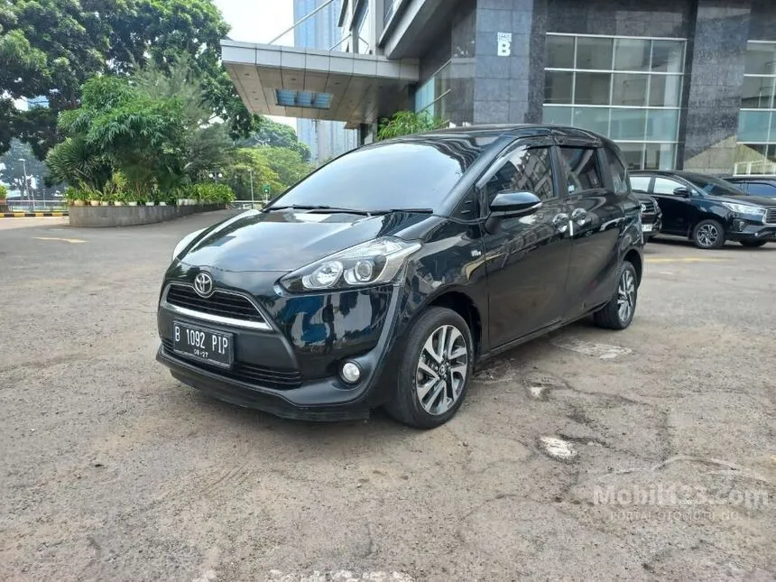 Jual Mobil Toyota Sienta 2017 V 1.5 di DKI Jakarta Automatic MPV Hitam Rp 149.000.000