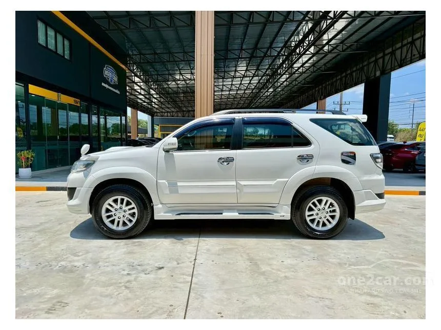 2014 Toyota FORTUNER V SUV