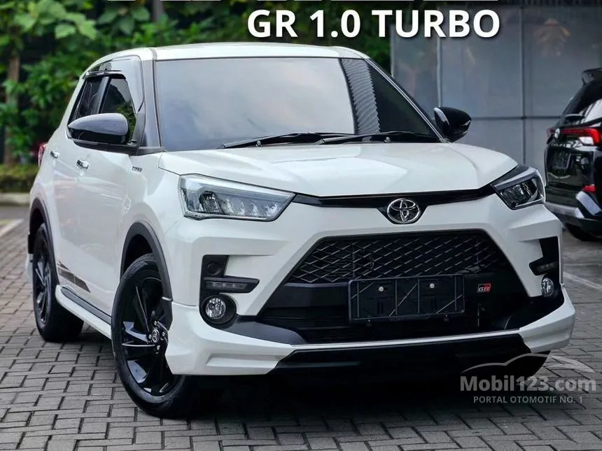 Jual Mobil Toyota Raize 2024 GR Sport 1.0 di Kalimantan Timur Automatic Wagon Putih Rp 233.300.000